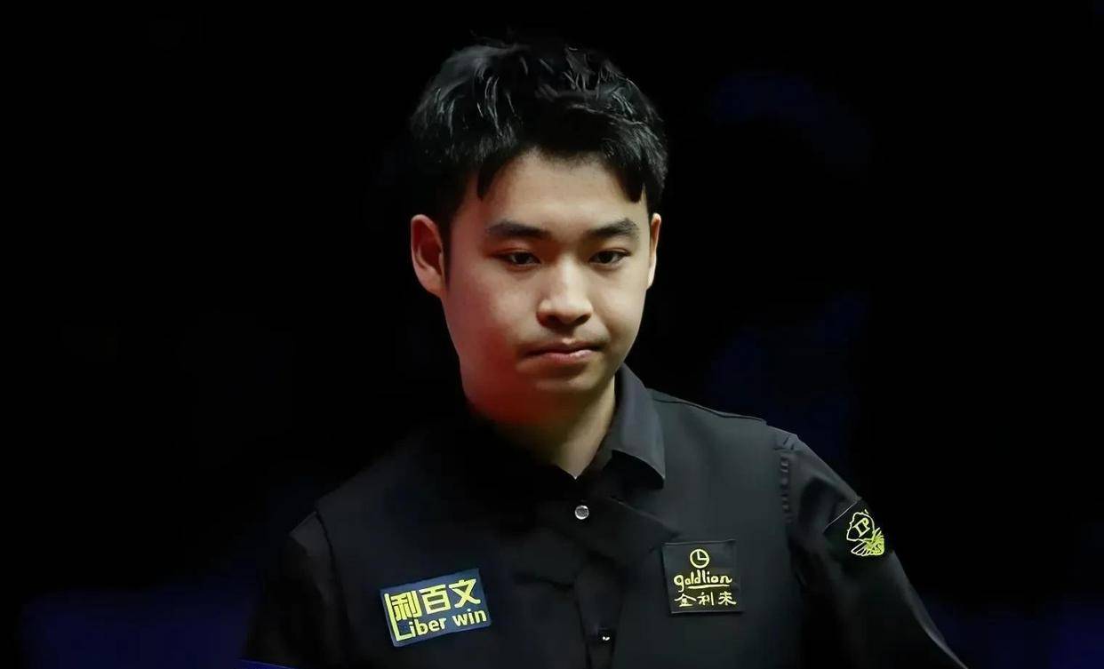 多名队员的 多名队员的