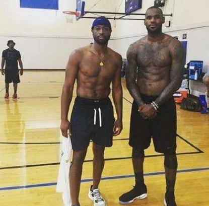 这一瞬间的 这一瞬间的